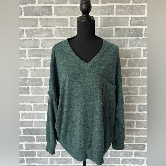 Women’s Zenana Oversized V-Neck Sweater - Picture 1 of 6